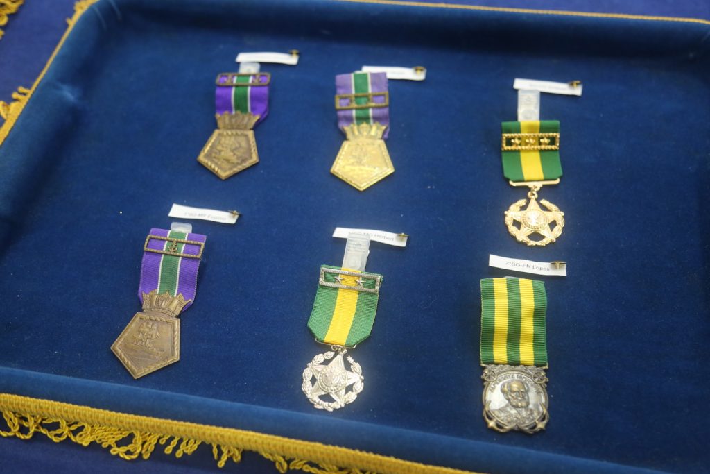 Medalhas (2)