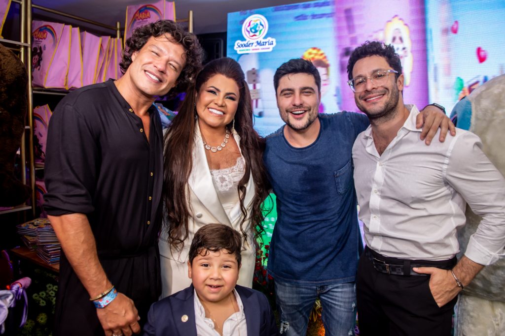 Nando Rodrigues, Maria Sooder, Guilherme Leican, Rainer Cadete E Kael Sturne