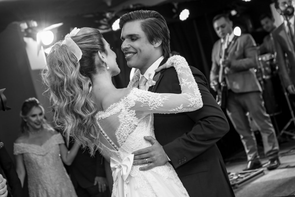 Nathalia Alencar E Victor Vieira