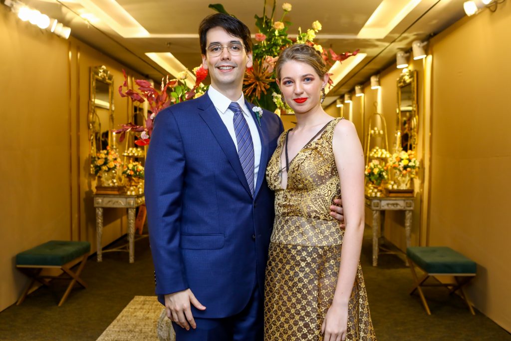 Nicolas Mororo E Vitoria Nilsen