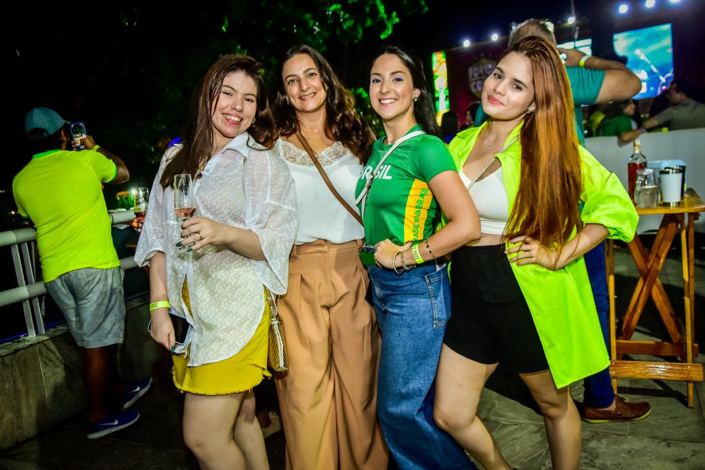 Nicolle Procópio, Isabel Melo, Thais Neiva E Mayara Oliveira
