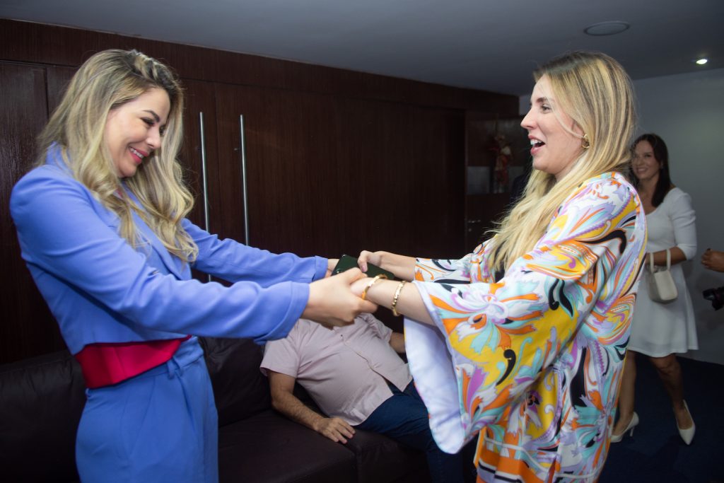 Onélia Santana E Jade Romero