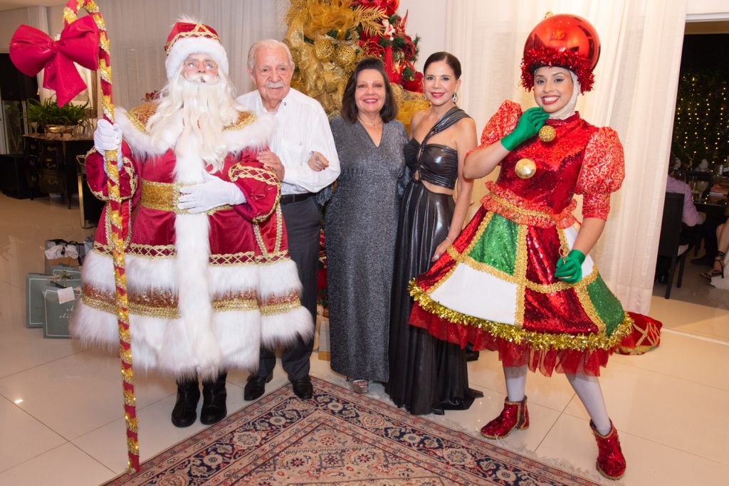 Papai Noel, Paulo Carapeba, Fernanda Jensen, Maria Lúcia Negrão E Natalina