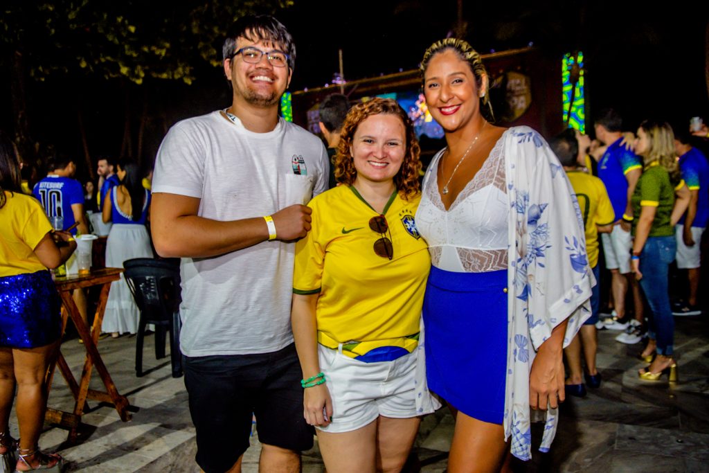 Paulo Lui, Nathália Polaka E Luciana Castro
