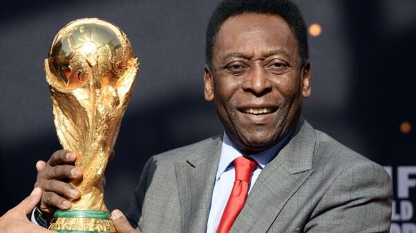 Pelé, o “Rei do Futebol”, morre aos 82 anos em São Paulo