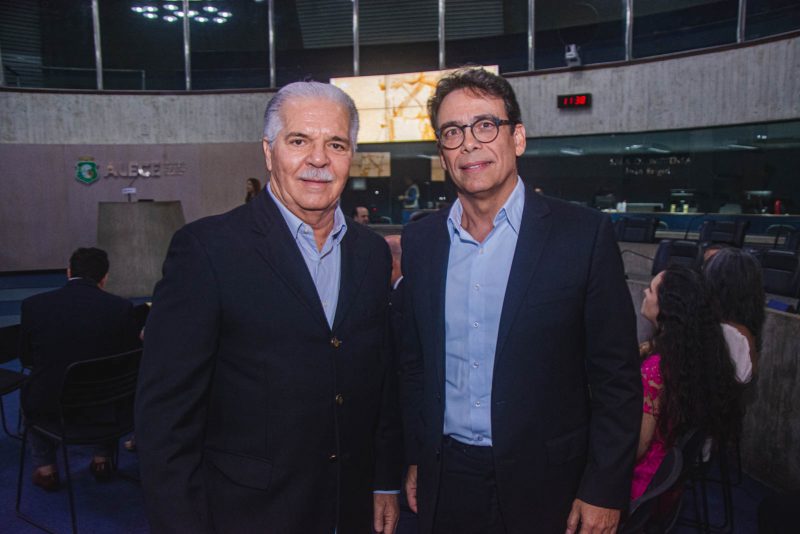 Reconhecimento - Dimas Barreira recebe Título de Cidadão Cearense em solenidade na Alece