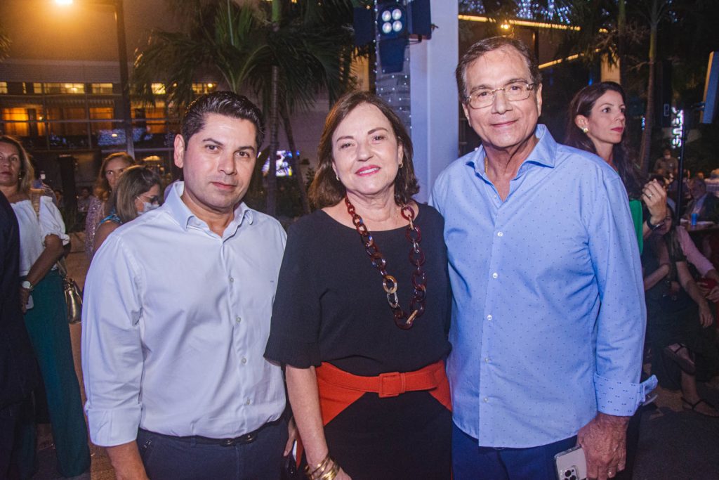 Pompeu Vasconcelos, Ana Studart E Beto Studart