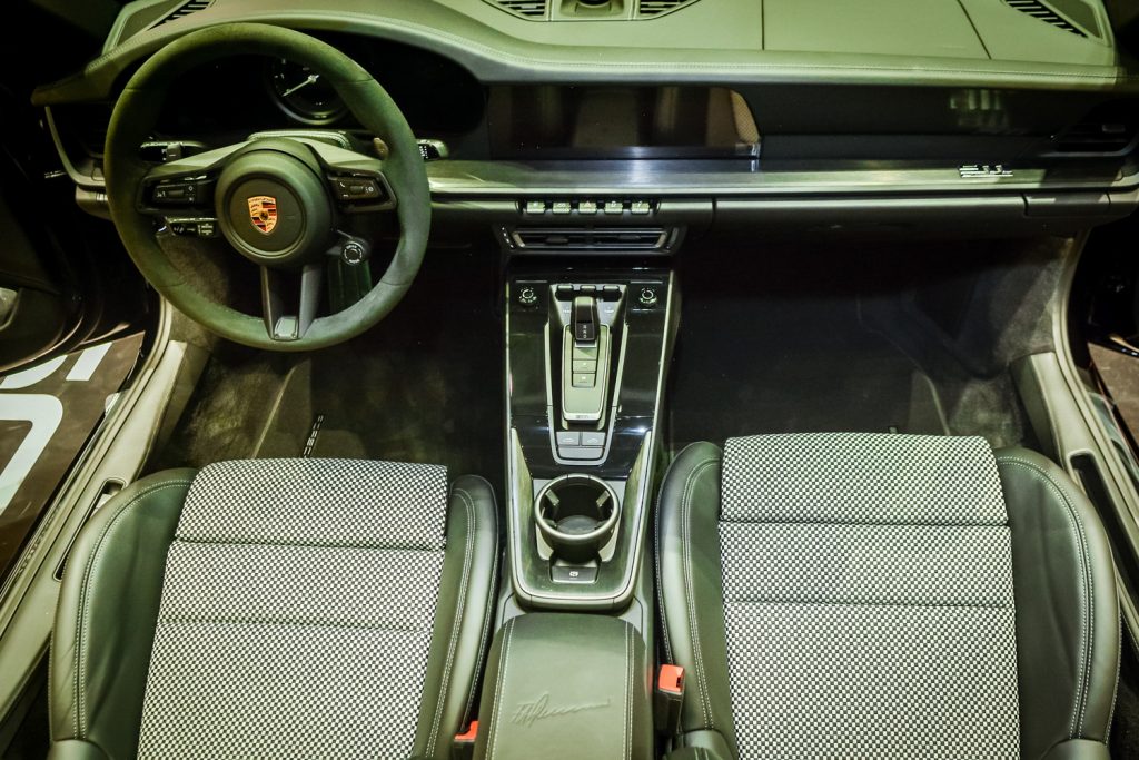 Porsch Limited Edition Night (27)