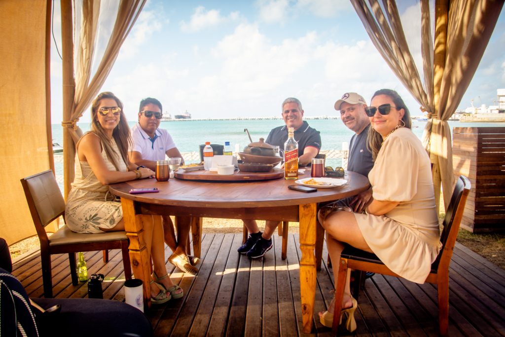 Roberta Castelo,perboyre Castelo, José Renato, André Rocha E Rosianne Pimentel