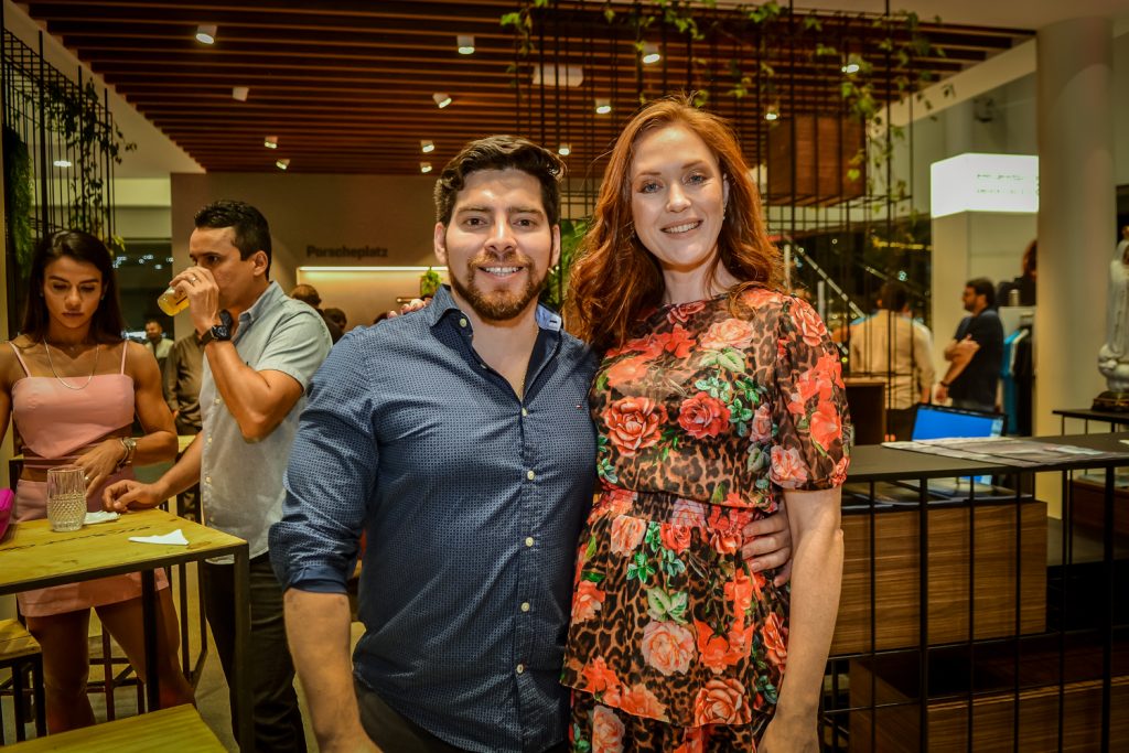 Rogger Castro E Tatiane Prochnow