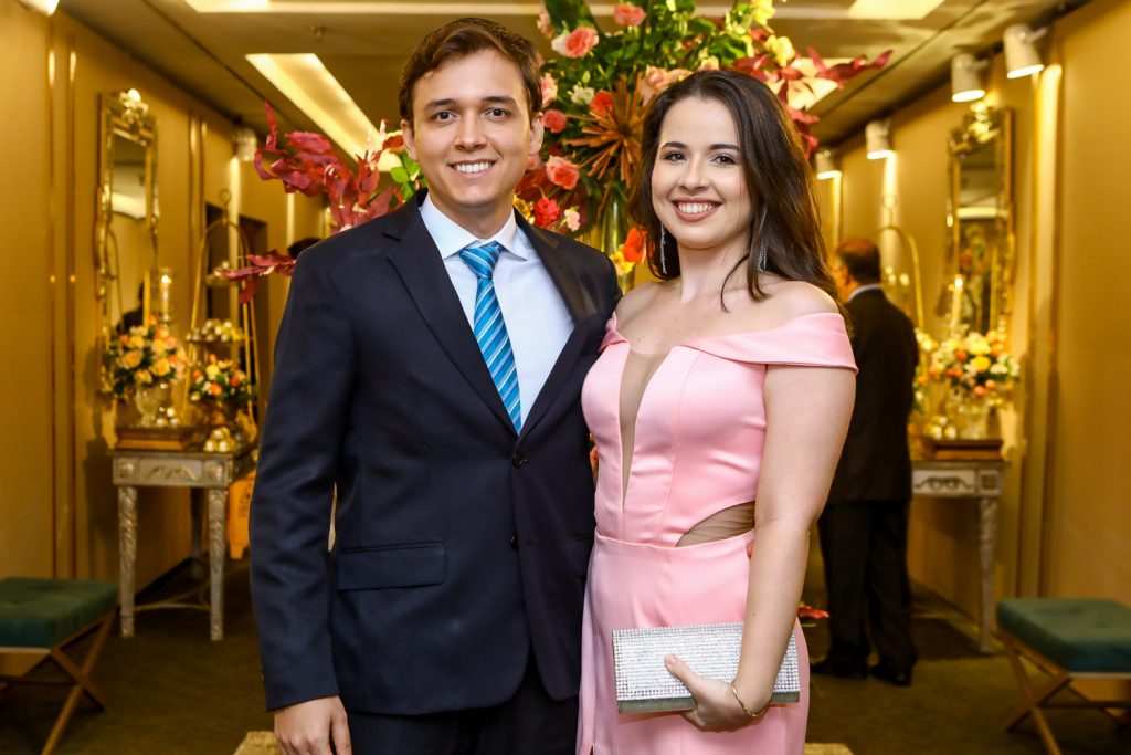 Saulo Filgueiras E Flora Capelo