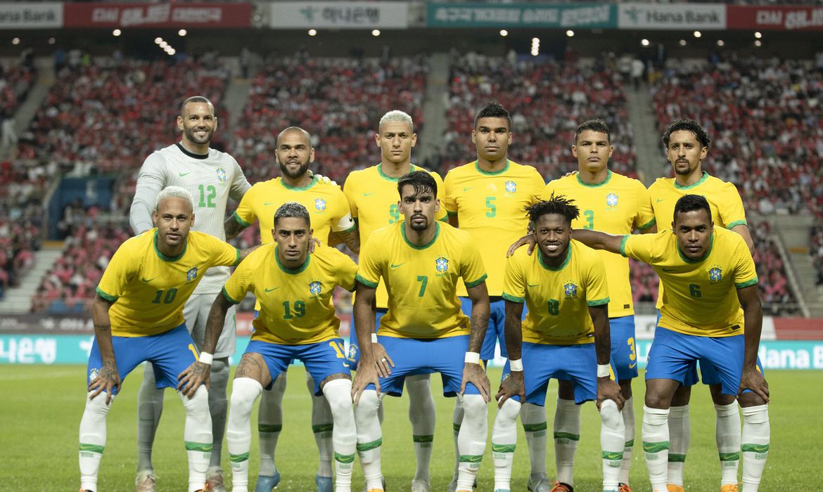 Seleção brasileira entra em campo contra Camarões nesta sexta-feira (2); confira a escalação