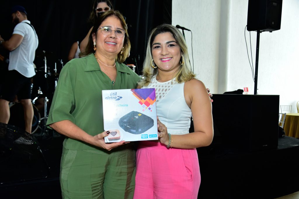 Suely Kubrusly E Raquel Julia