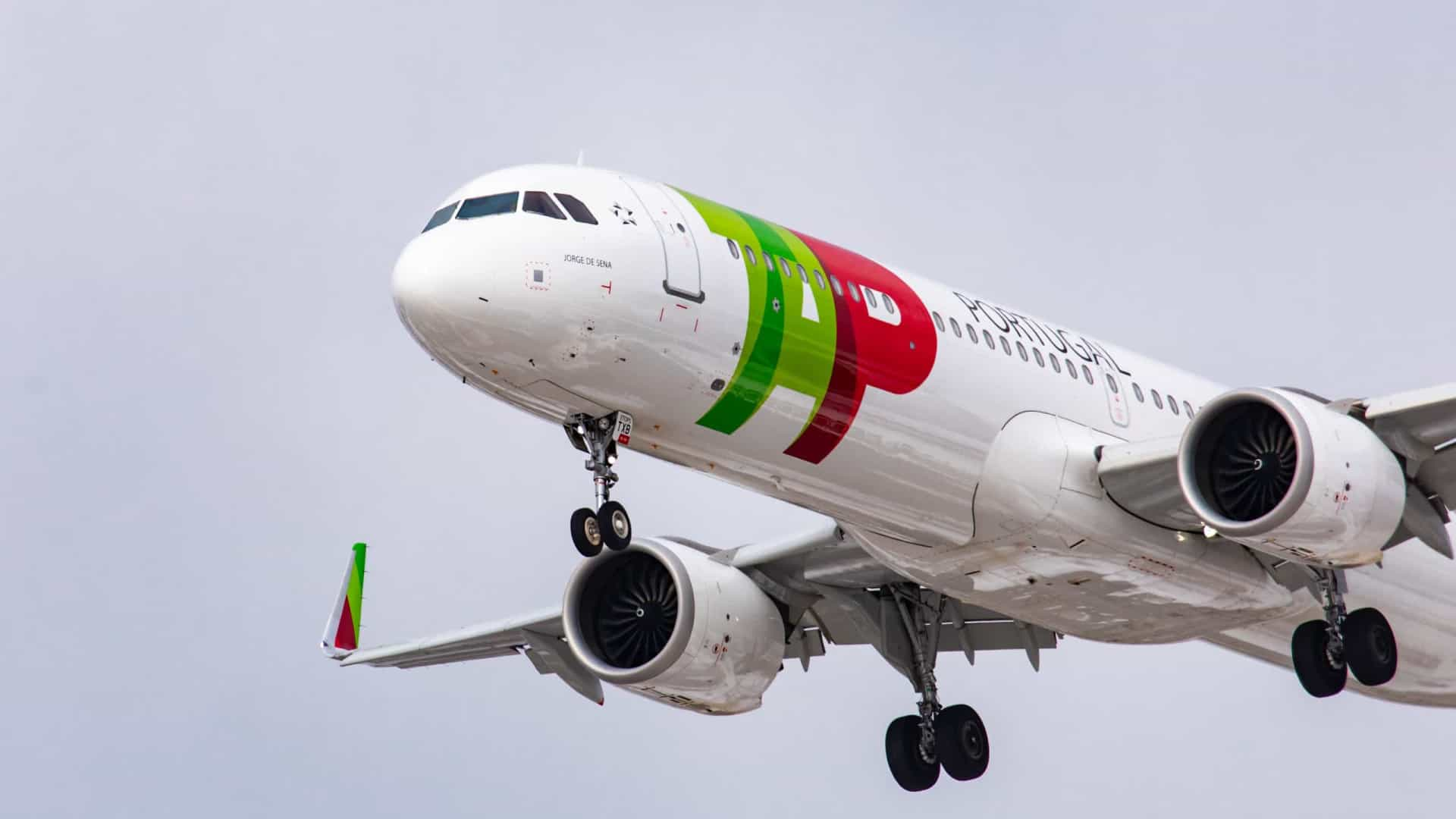 TAP Air Portugal poderá cancelar 200 voos em maio