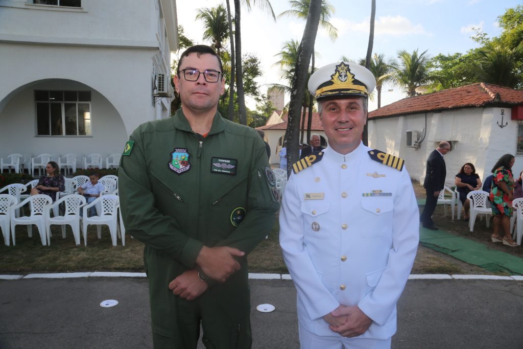 Ten Cel Emerson E Comandante Valença