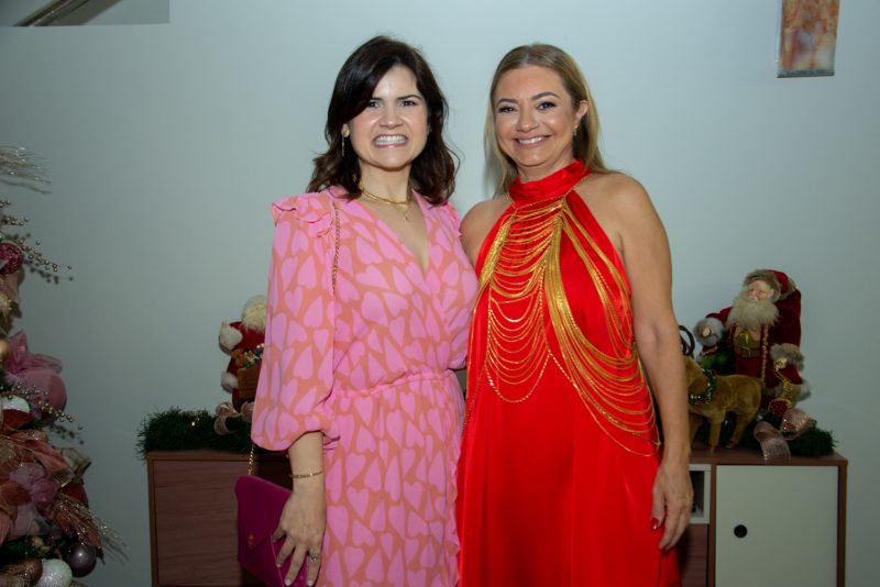 Confraternização - Ana Cristina Camelo abre as portas do seu elegante endereço e reúne as amigas para o Natal do Abraço