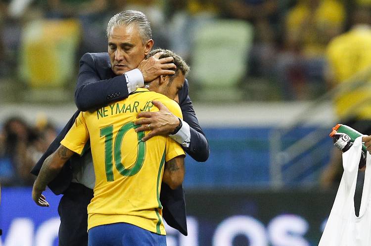 Após eliminação do Brasil, Neymar escreve carta com homenagem a Tite