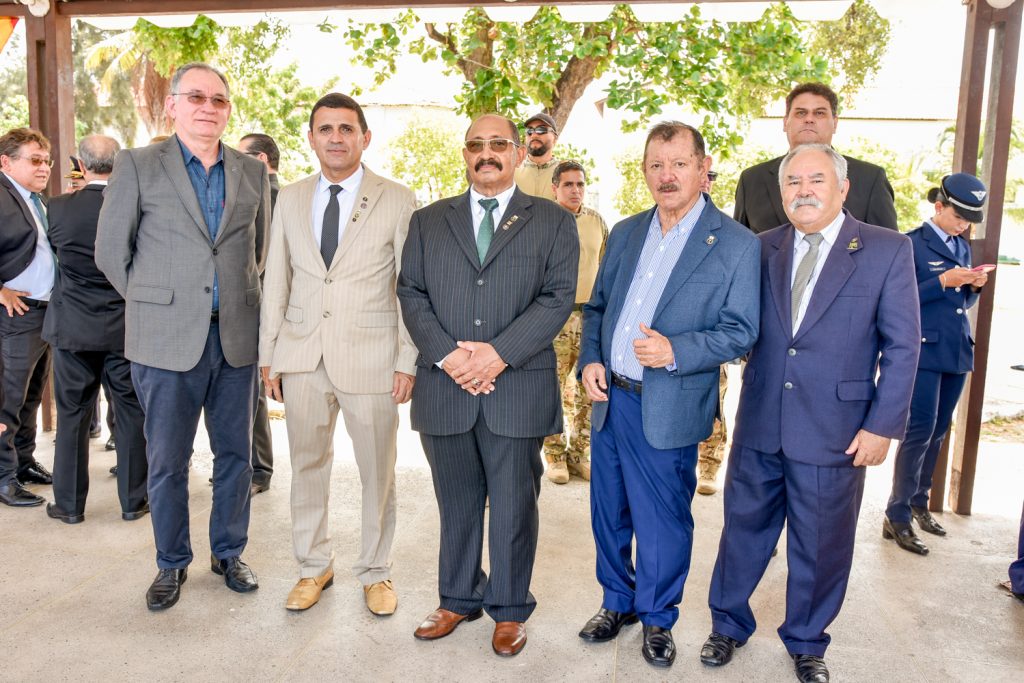 Vandesvaldo De Carvalho, Comte. Roseno, Comte Xavier, Comte Moreira E Comte Sérgio