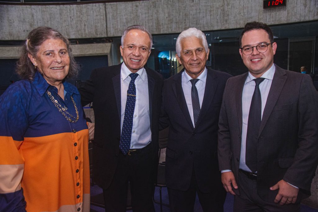Vera Silva, Tadeu Costa, Antonio Azevedo E Iuri Azevedo