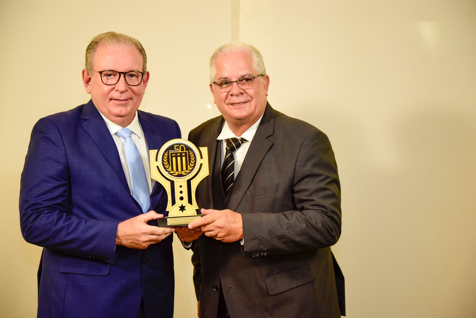 Ricardo Cavalcante é homenageado na 50ª Noite das Personalidades Esportivas