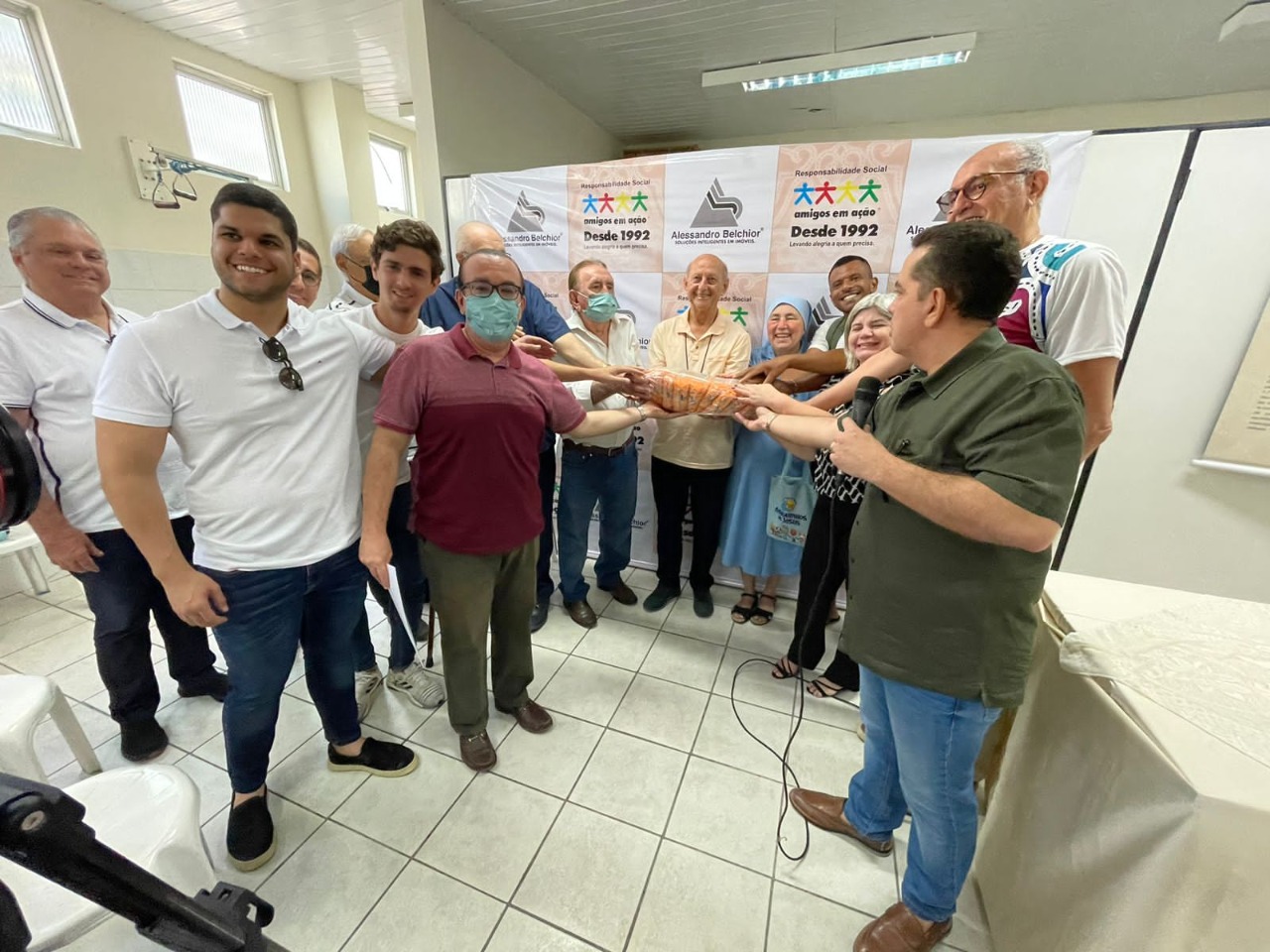 Campanha Amigos em Ação supera meta de arrecadação e doa mais de 80 toneladas de alimentos Campanha Amigos em Ação supera meta de arrecadação e doa mais de 80 toneladas de alimentos