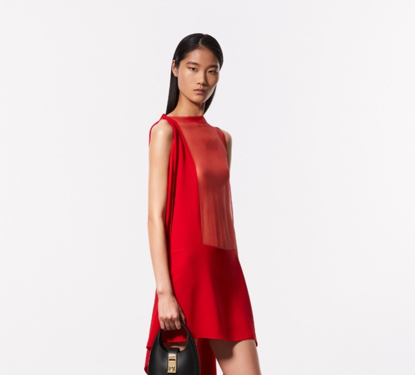 Ferragamo apresenta coleção Pré-outono 2023