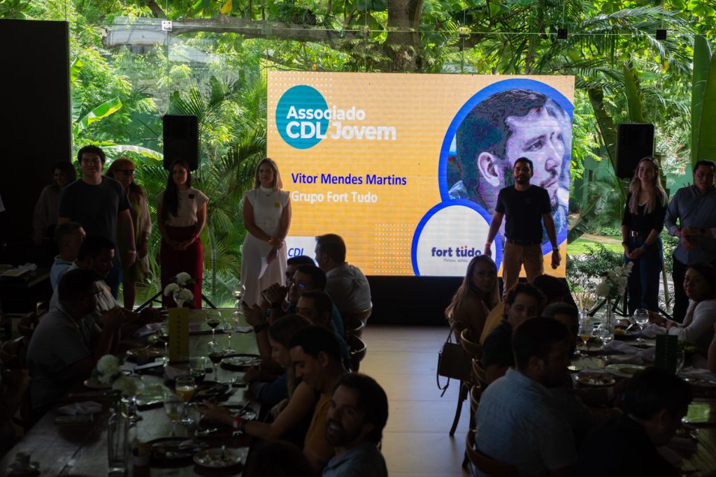 
				Almoço Empresarial da CDL Jovem com Carlos Fortes 
				