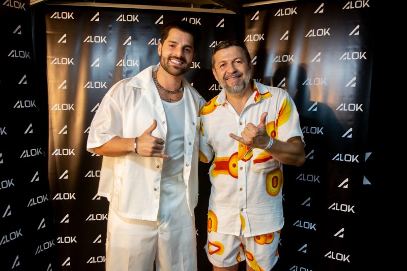 Réveillon de Fortaleza - Atrações de peso e super estrutura arrastam 1 milhão de pessoas para a Praia de Iracema