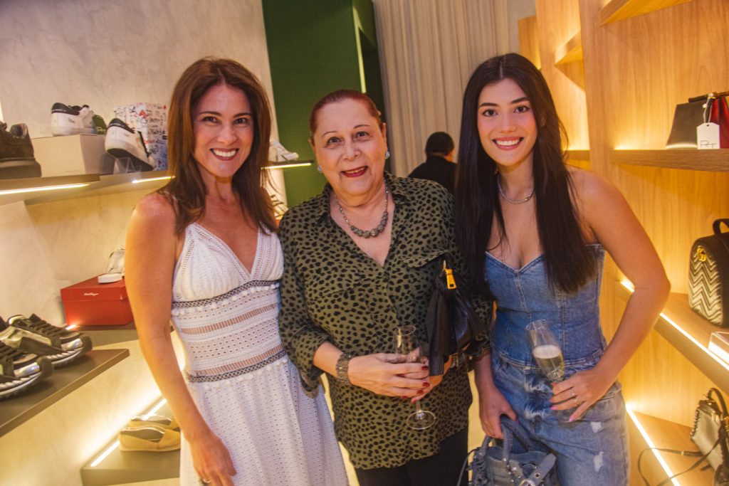 Ana Cristina Cysne Melo, Angela Cysne E Bianca Cysne