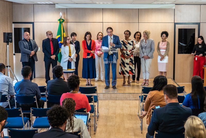 Nova formação - Camilo Santana anuncia novos integrantes da equipe do Ministério da Educação