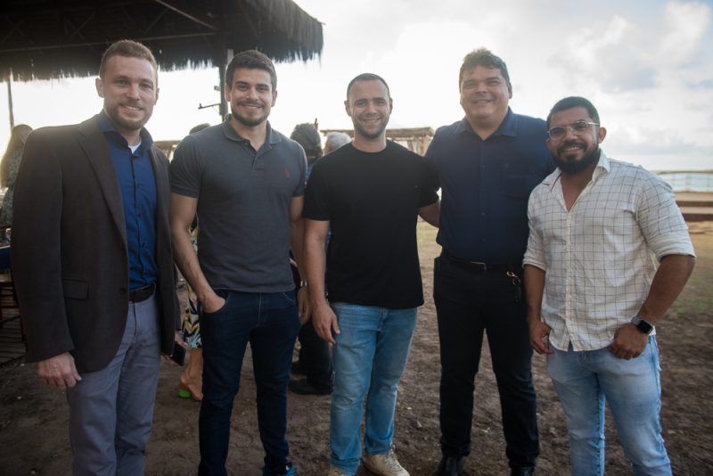 Sunset Meeting - YoungShip Brazil promove uma animada confraternização no Iate clube