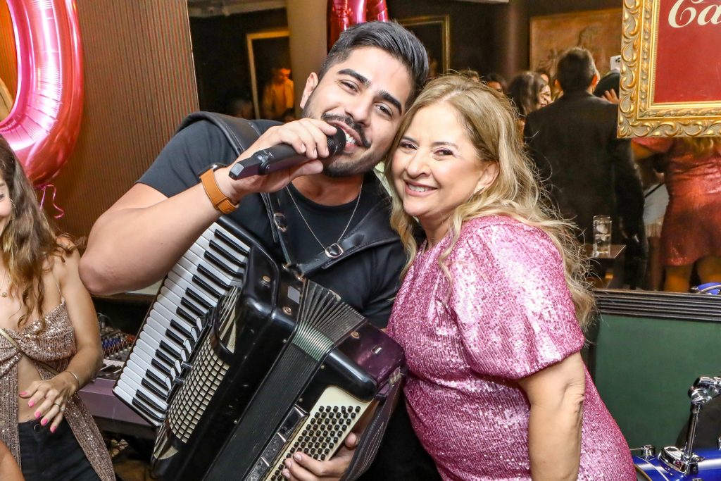 Felipe Amorim E Beth Pinto (1)