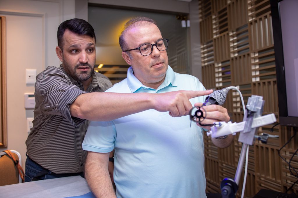 Gustavo Costa E Deusdete Gondim