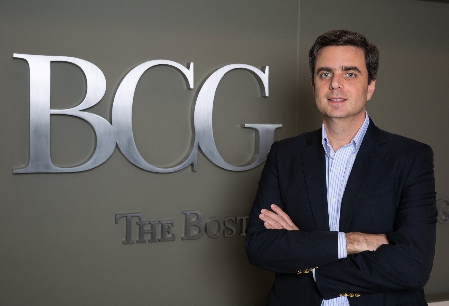 Fusões e aquisições movimentaram quase US$ 2 trilhões até julho de 2022, diz BCG