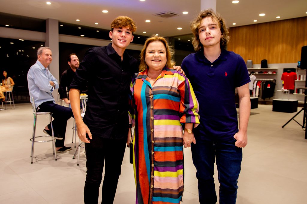 Júlio César, Eveline Frota E Arthur Frota