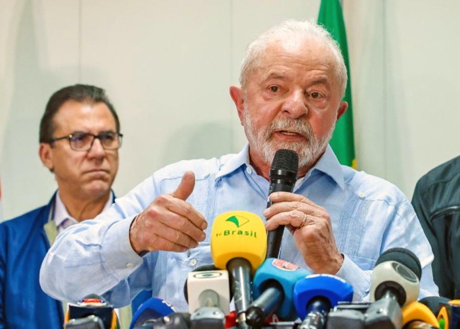 Lula decreta intervenção federal na área de segurança pública do GDF, depois de invasão e depredação nos Três Poderes