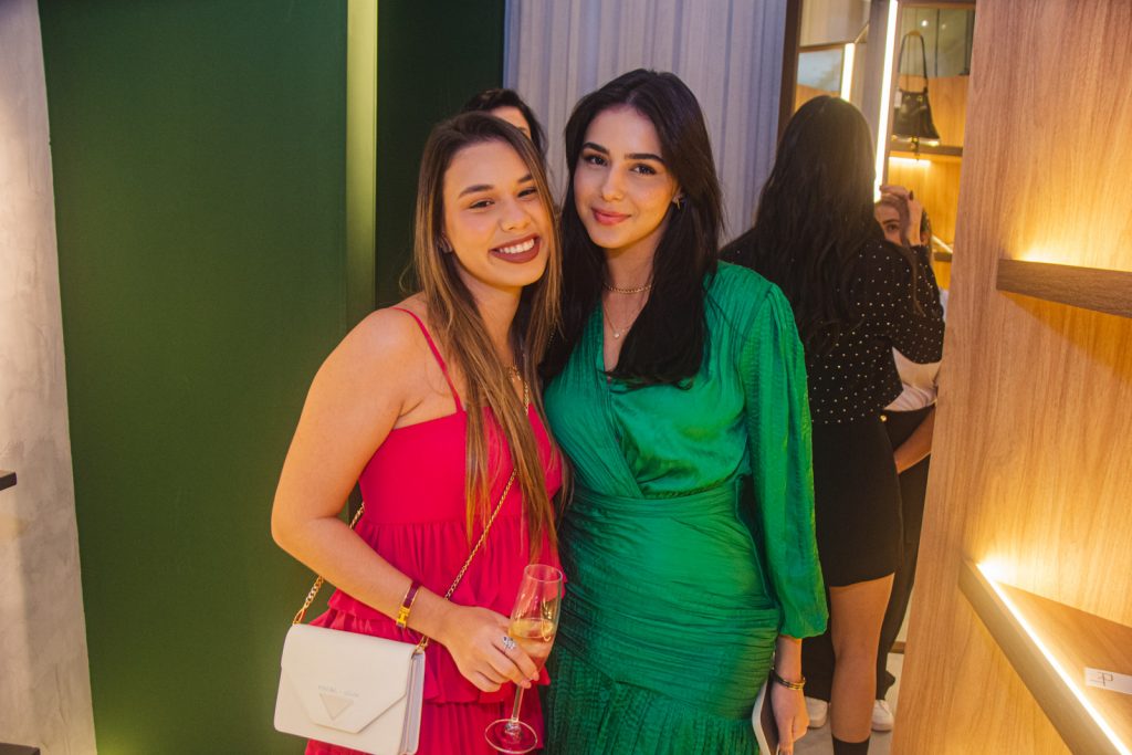 Maria Eduarda Gadelha E Maria Vitoria Cidrao