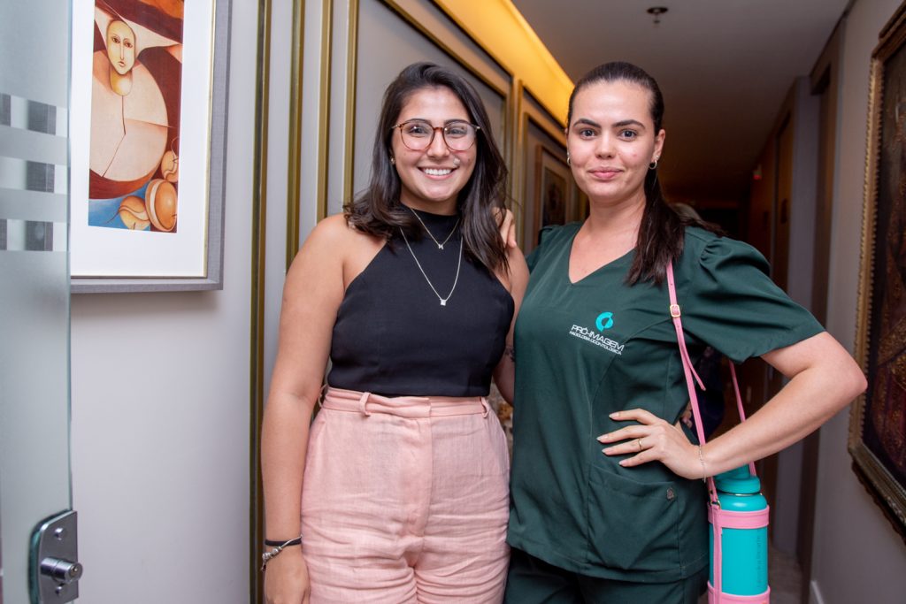 Marília Sydrião E Gessika Ricart