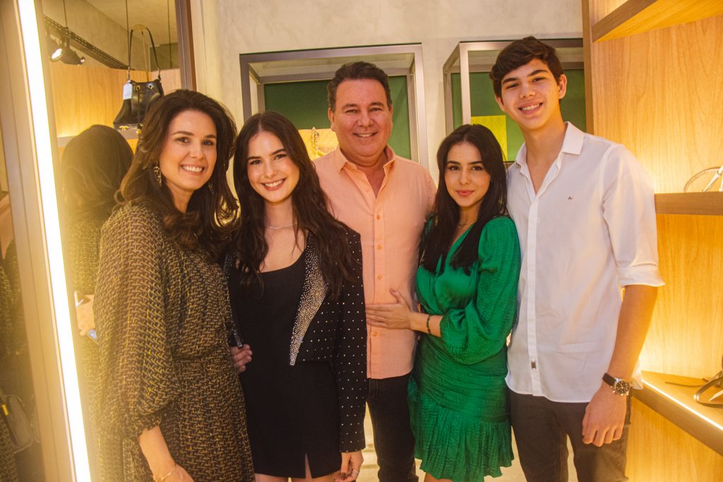 Marina, Duda, Luis Eduardo, Maria Vitoria E Candido Cidrao