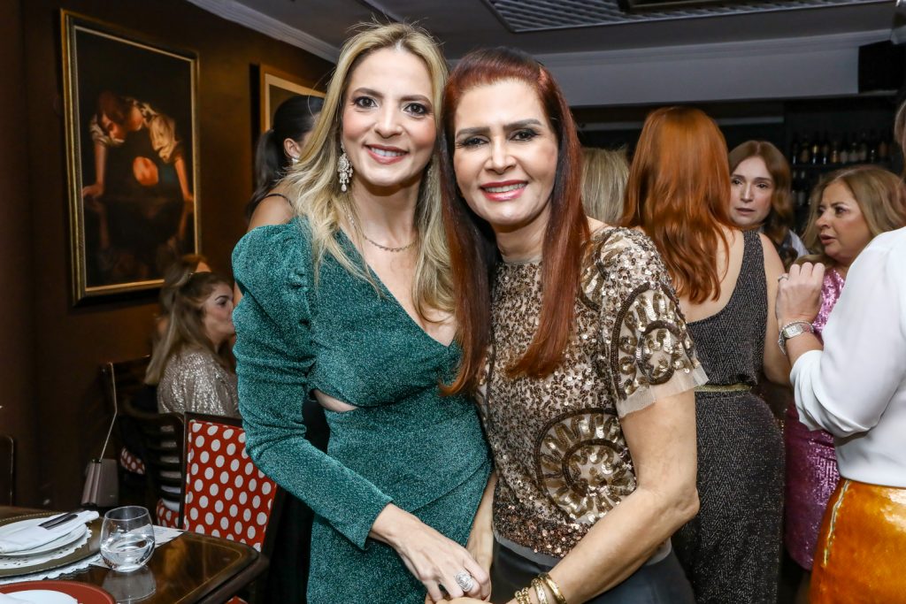 Michele Aragao E Lorena Pouchain