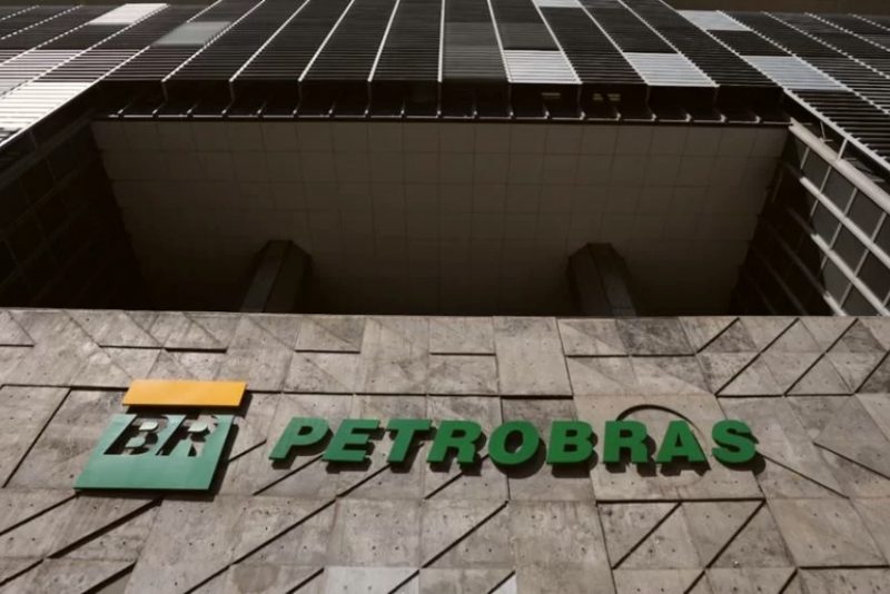Conselho da Petrobras propõe pagamento de 50% dos dividendos extraordinários