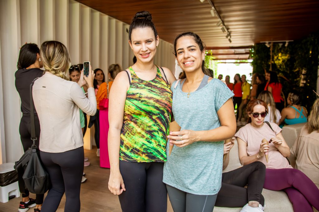 Priscilla Luna E Ivina Fernandes