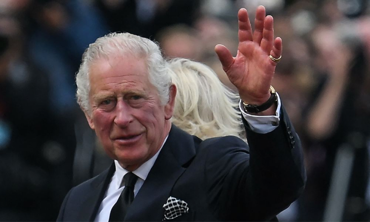 Família Real divulga data da cerimônia de coroação do rei Charles III