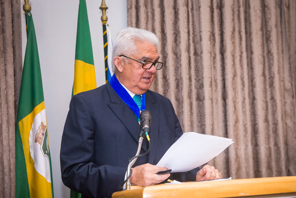 Tales de Sá Cavalcante é reeleito para a presidência da Academia Cearense de Letras