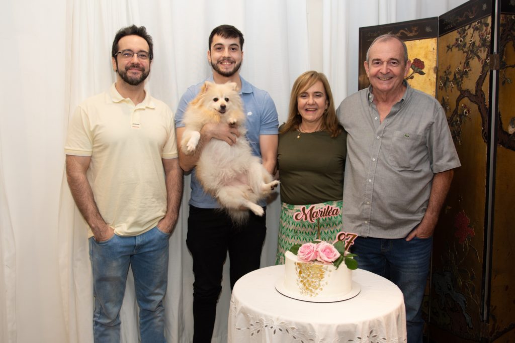 Thiago, Guilherme, Sophia, Marcia E Adelino Pinheiro (2)