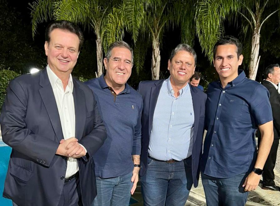 Luiz Gastão reafirma apoio a reeleição Arthur Lira durante jantar com lideranças políticas Luiz Gastão reafirma apoio a reeleição Arthur Lira durante jantar com lideranças políticas