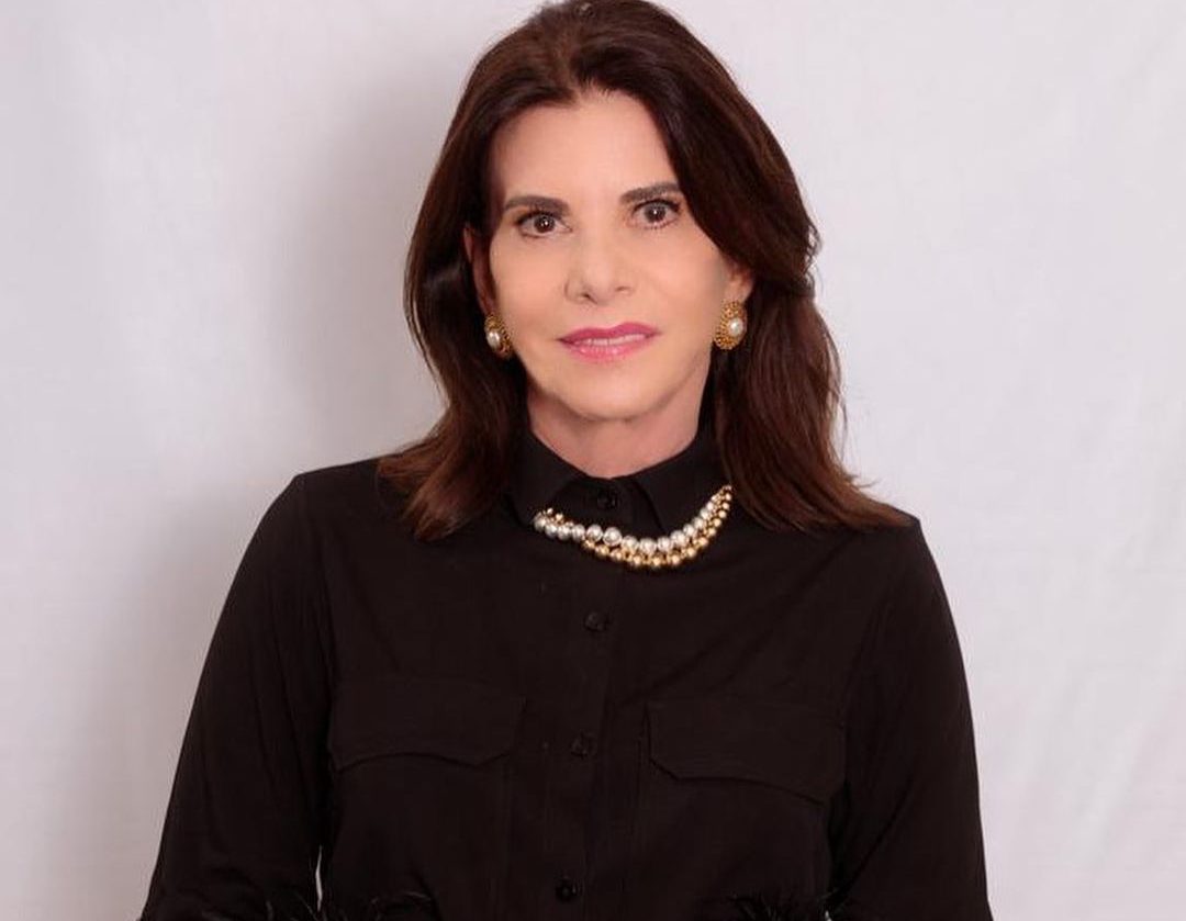 Sandra Pinheiro promove cocktail ao estilo petit comité para apresentar nova coleção de joias