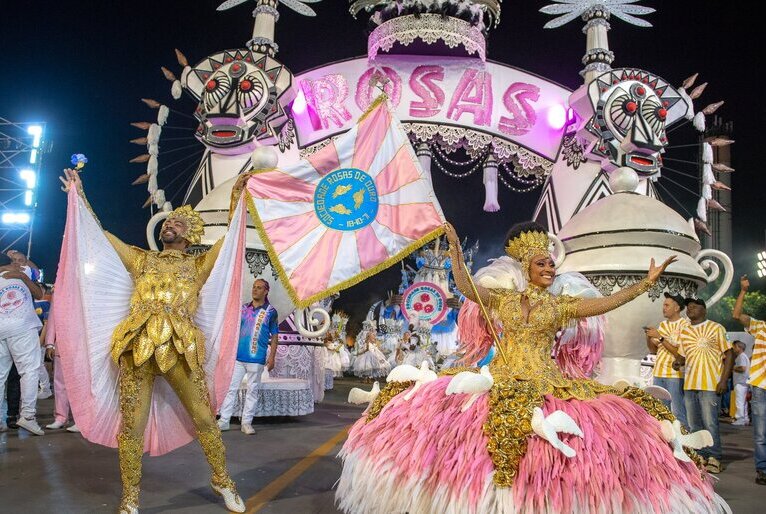 Sete escolas abrem o desfile do Grupo Especial do Carnaval de São Paulo
