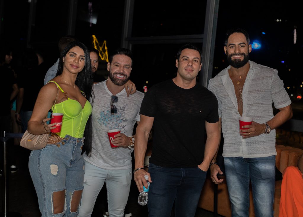 Camila, Guilherme, Thiago E Marcos Radcliffe