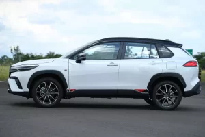 Corolla Cross Gr Sport 4 Vb6byafl0dh3